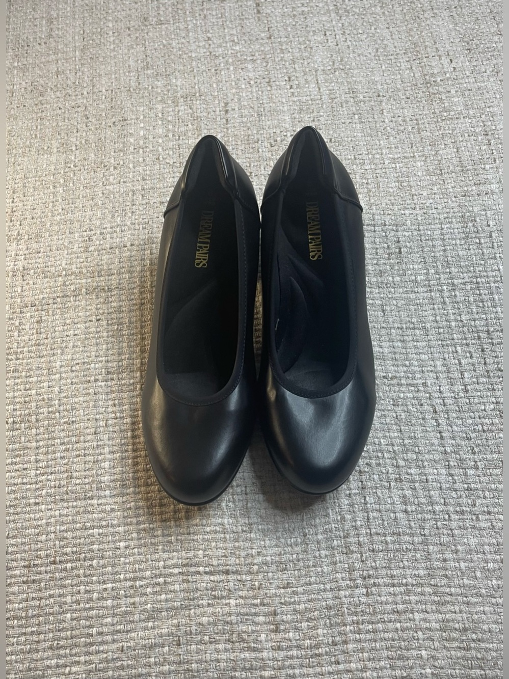 Dream Pairs Black Classic Round-Toe Pumps